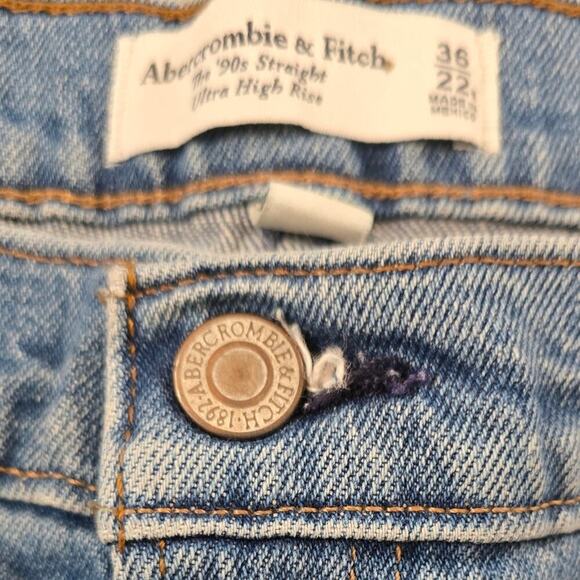 Abercrombie and fitch 90s Straight Ultra‎ High Rise Light Wash Jeans Plus Sz 22 - Picture 14 of 15